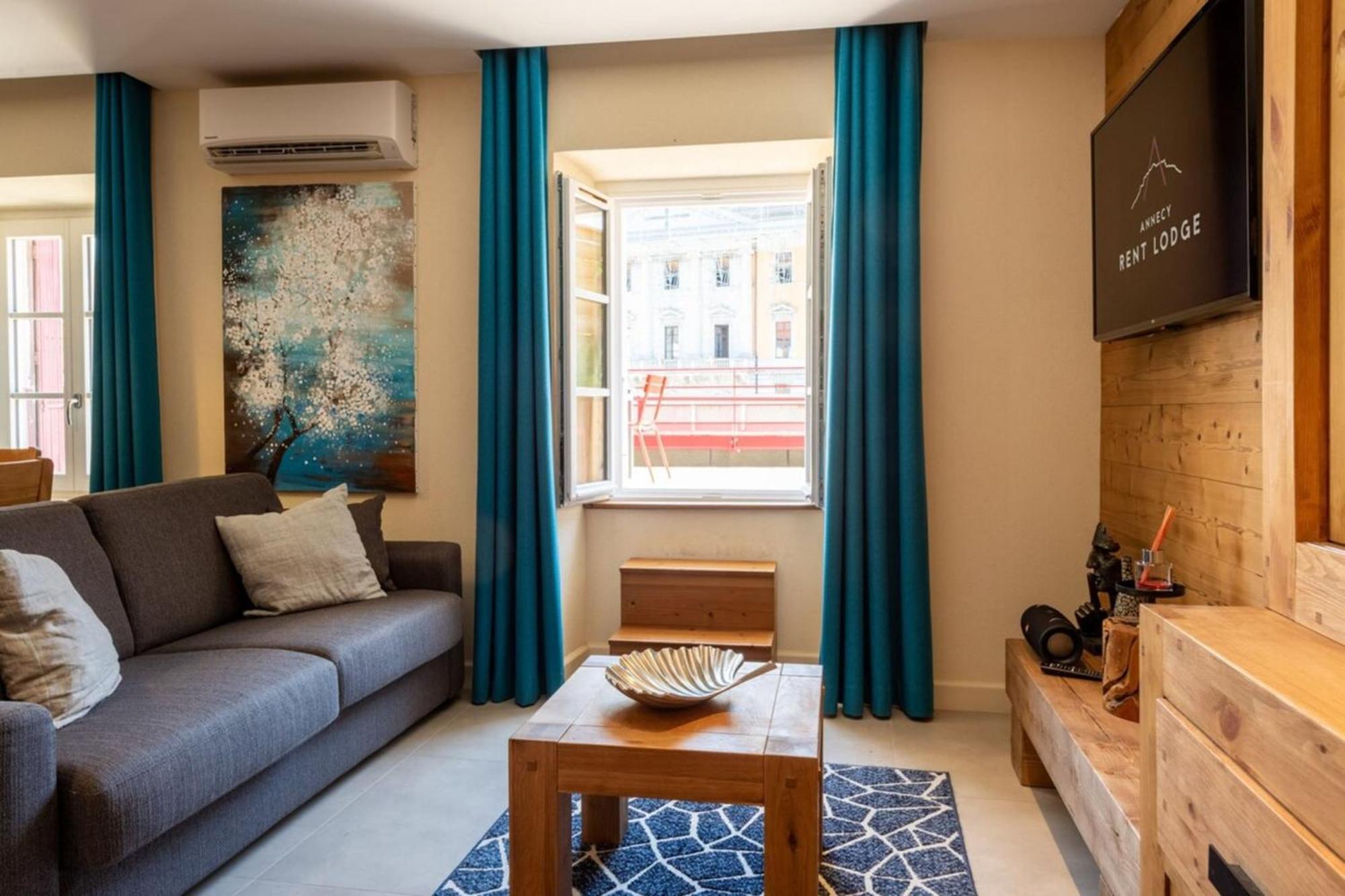 Oural Annecy Rent Lodge Extérieur photo